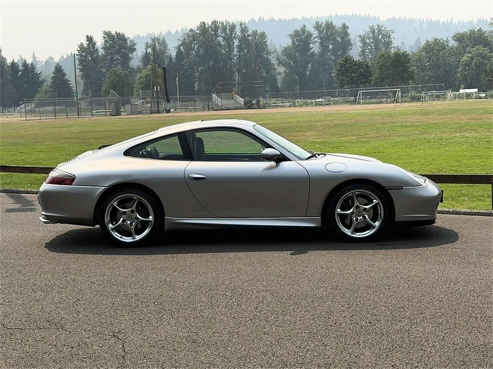 2004 Porsche 996 Carrera - Image 9 of 31