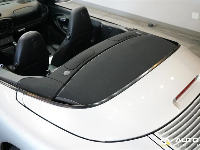 2004 Porsche 911 - Image 9 of 30
