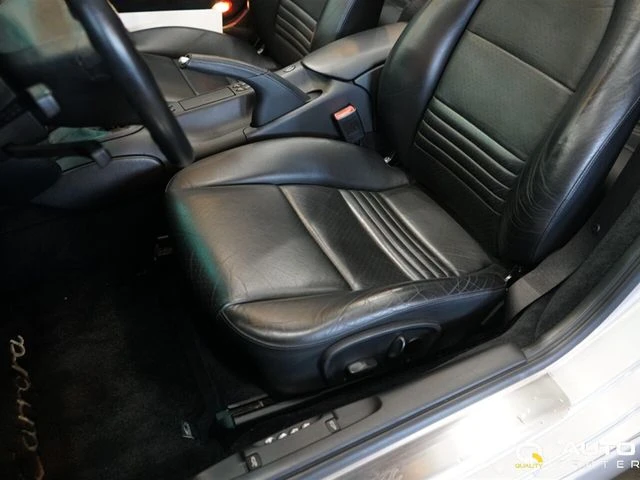 2004 Porsche 911 - Image 18 of 30