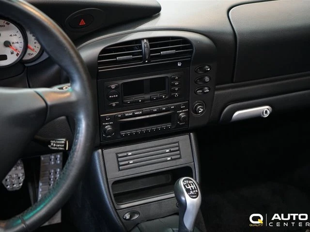 2004 Porsche 911 - Image 22 of 30