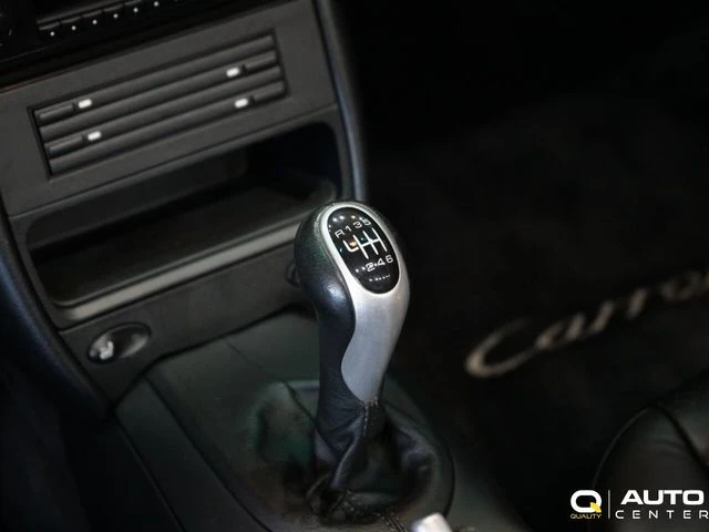 2004 Porsche 911 - Image 23 of 30