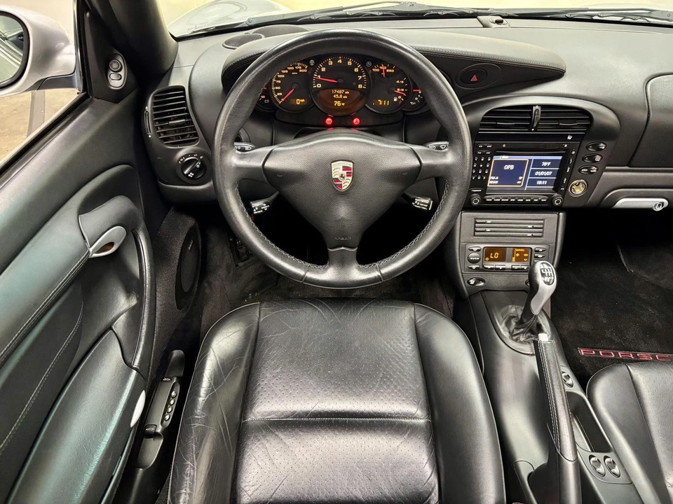 2004 Porsche 996 Carrera - Image 2 of 31