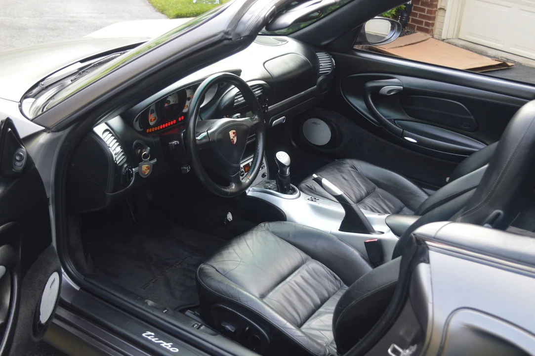 2004 Porsche 996 Turbo - Image 24 of 31