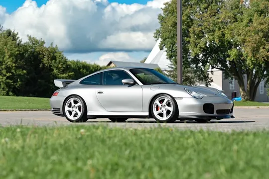 2004 Porsche 911 Carrera 4S