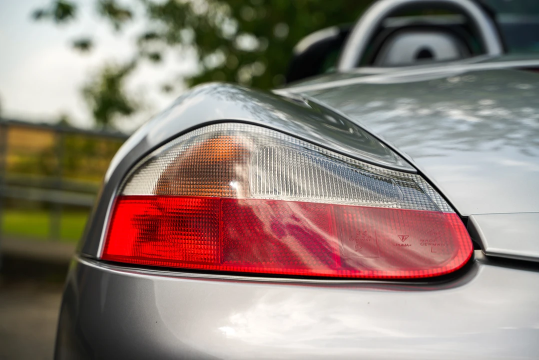 2004 Porsche 986 Boxster S - Image 27 of 31