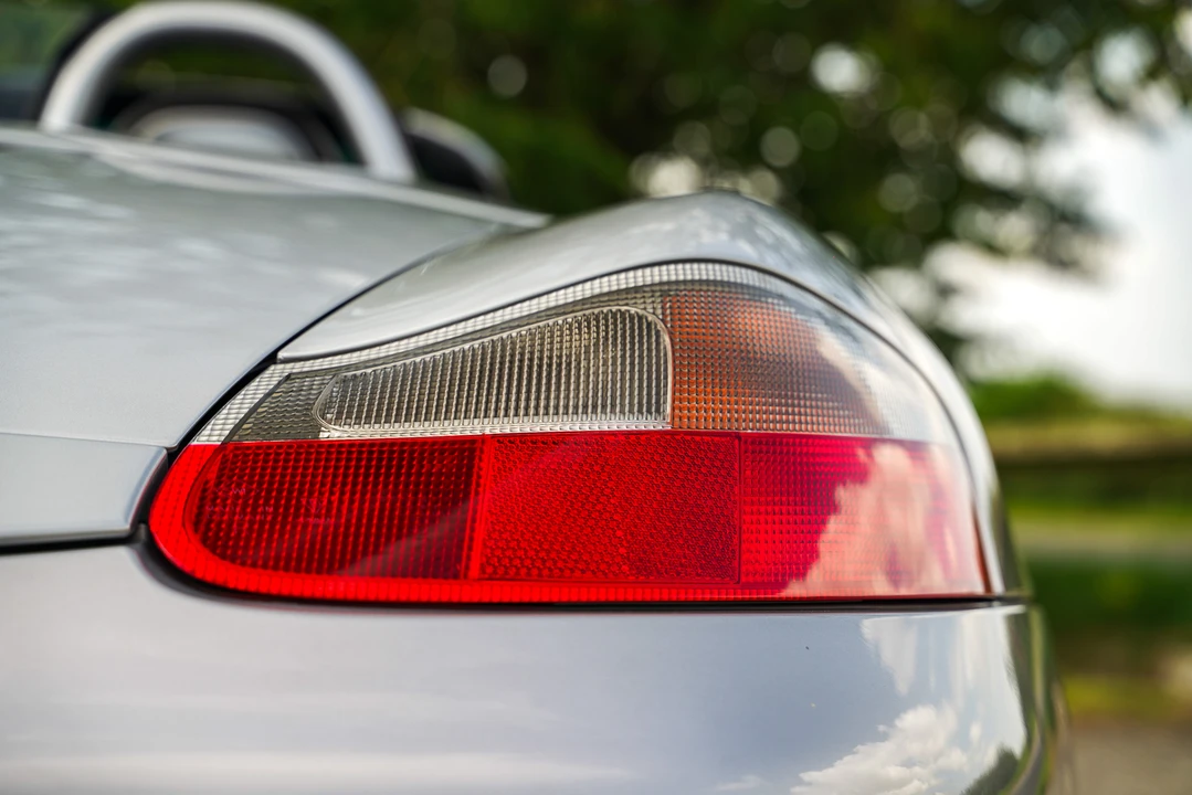 2004 Porsche 986 Boxster S - Image 29 of 31
