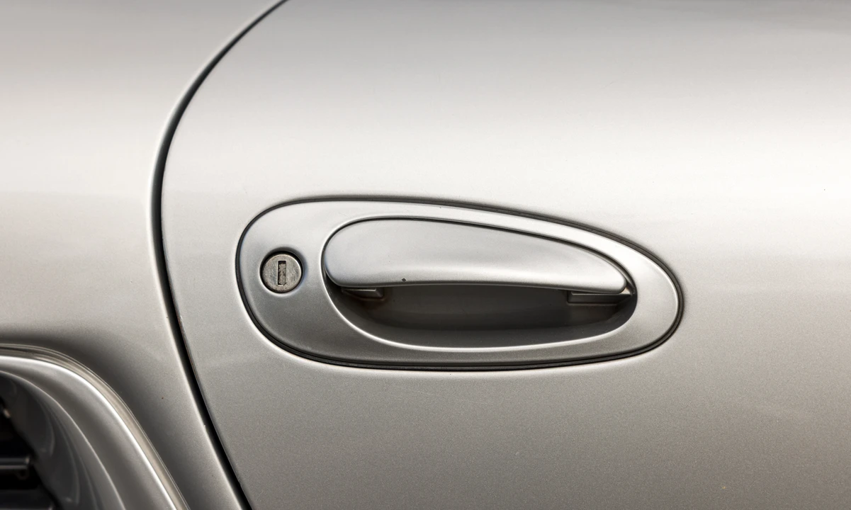 2004 Porsche 986 Boxster S - Image 16 of 31