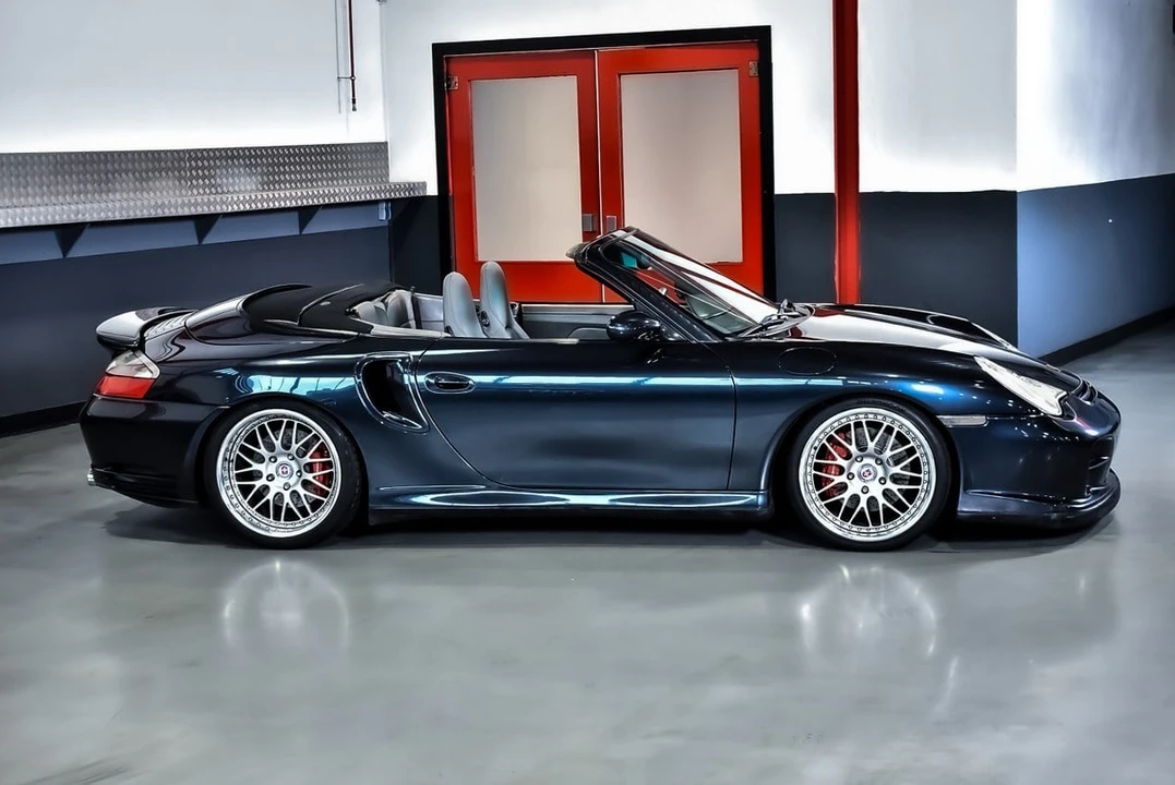 2004 Porsche 996 Turbo - Image 13 of 30