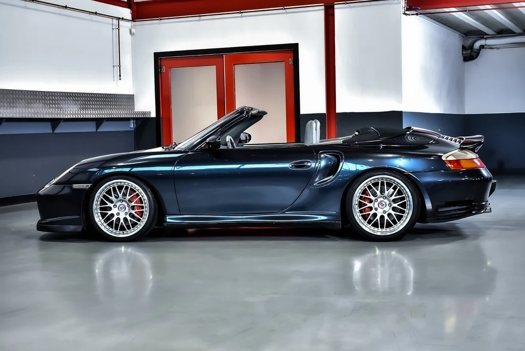 2004 Porsche 996 Turbo - Image 27 of 30