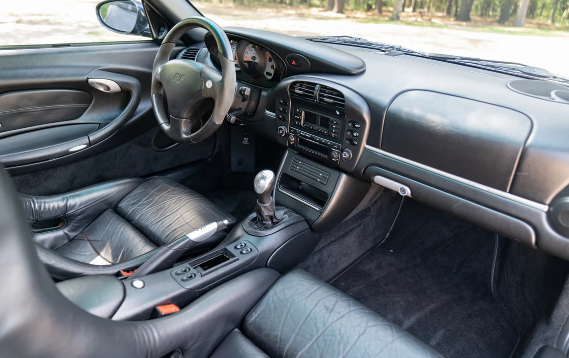 2004 Porsche 996 GT3 - Image 23 of 31
