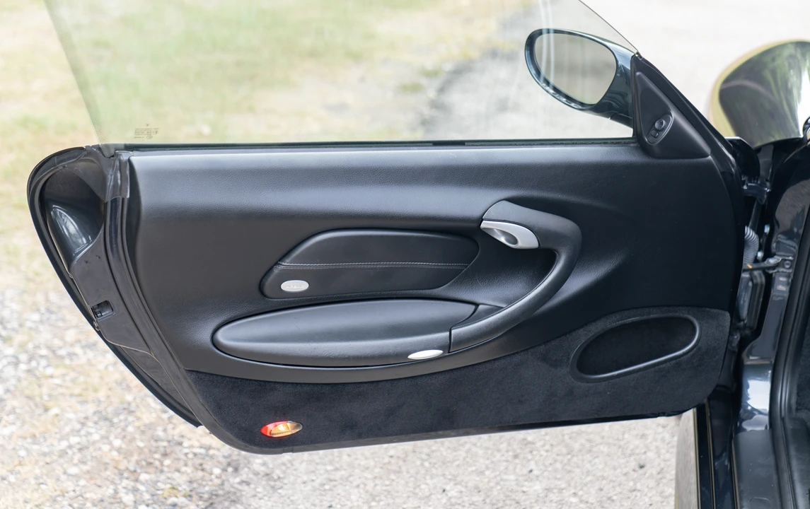 2004 Porsche 996 GT3 - Image 13 of 31