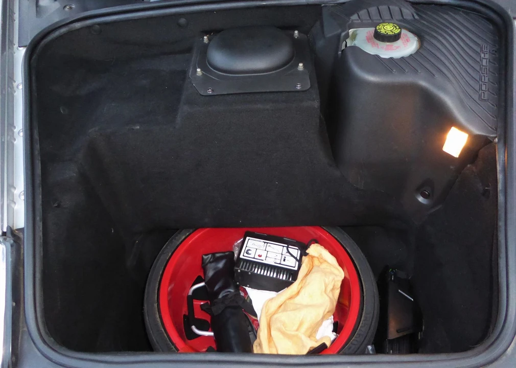 2004 Porsche 996 Turbo - Image 6 of 12