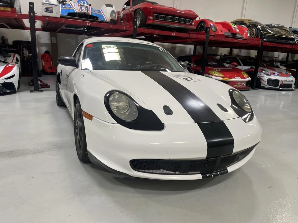 2004 Porsche 986 Boxster - Image 6 of 31