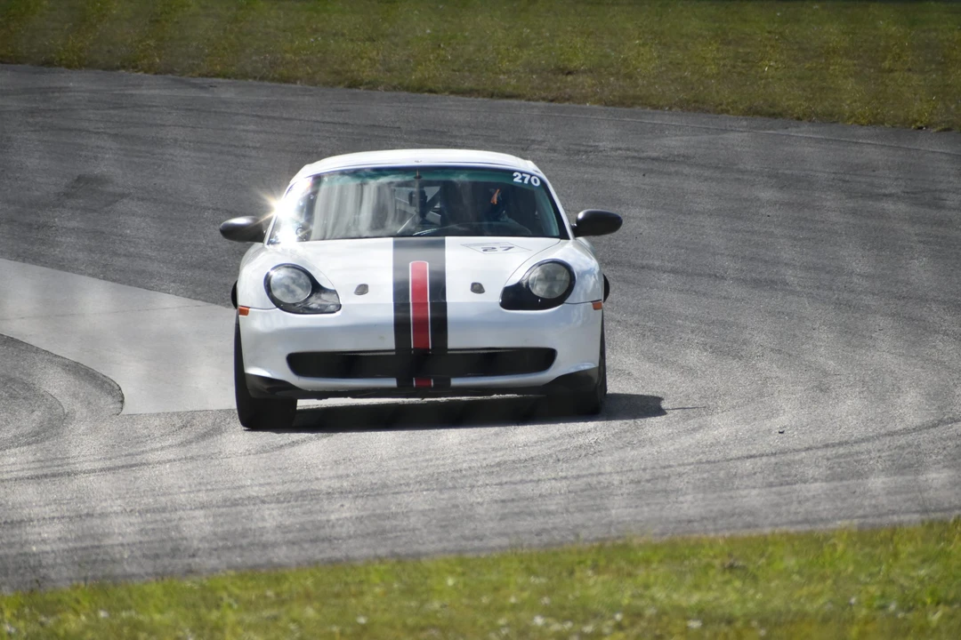 2004 Porsche 986 Boxster - Image 19 of 31