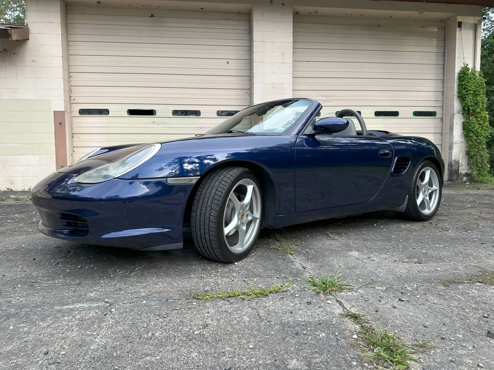 2004 Porsche 986 Boxster - Image 9 of 31