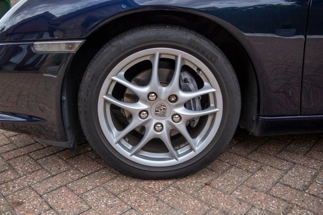 2004 Porsche 986 Boxster - Image 18 of 30