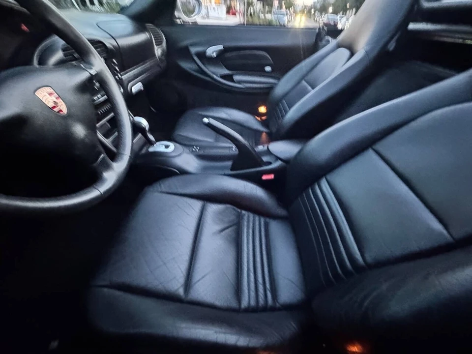 2004 Porsche 986 Boxster - Image 24 of 31