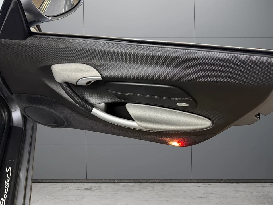 2004 Porsche 986 Boxster - Image 14 of 25