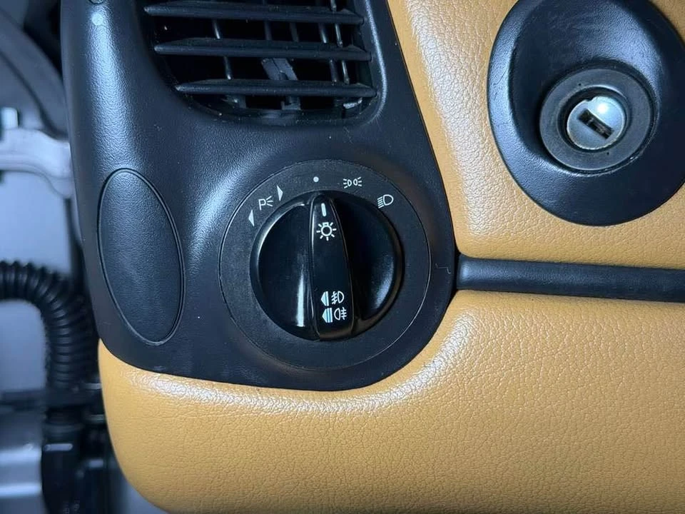 2004 Porsche 986 Boxster - Image 10 of 20