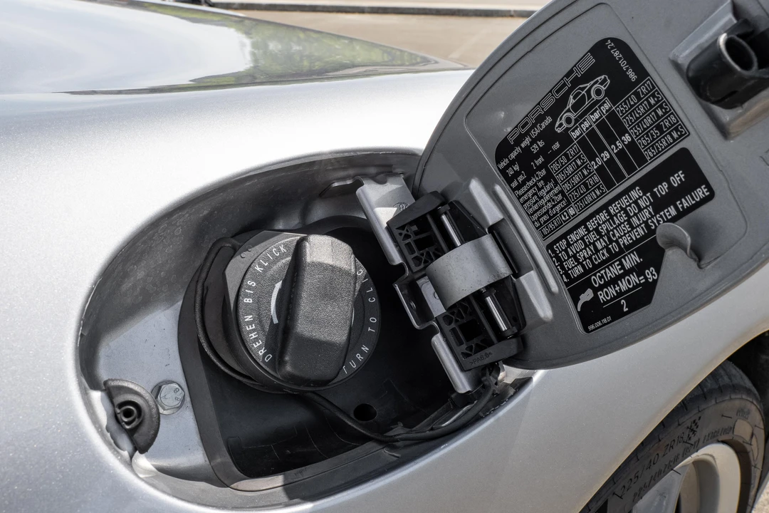 2004 Porsche 986 Boxster S - Image 26 of 31