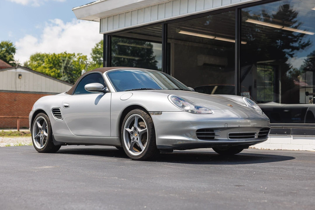 2004 Porsche 986 Boxster S - Image 24 of 31