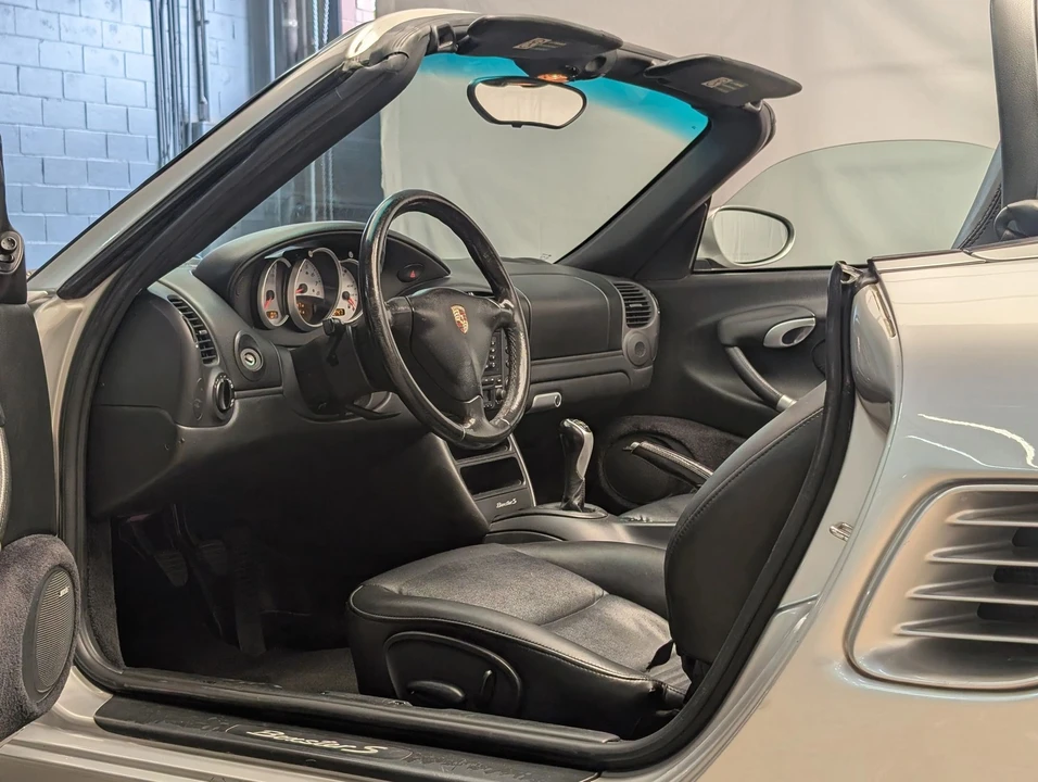 2004 Porsche 986 Boxster S - Image 18 of 29
