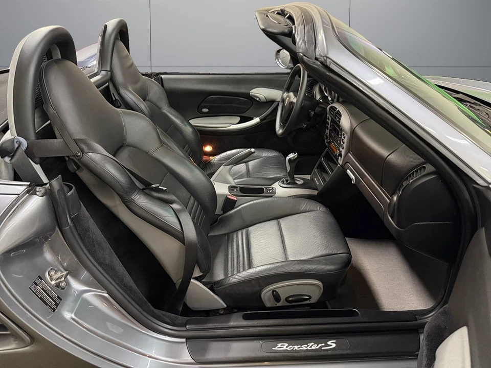2004 Porsche 986 Boxster - Image 15 of 25