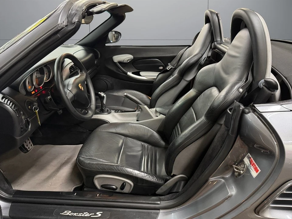 2004 Porsche 986 Boxster - Image 10 of 25