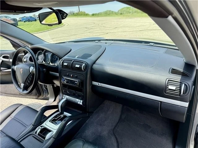 2004 Porsche 955/957 Cayenne S - Image 8 of 12