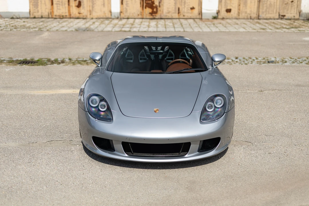 2004 Porsche Carrera GT - Image 11 of 31