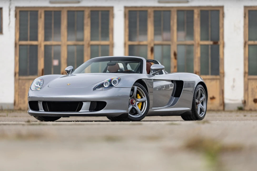 2004 Porsche Carrera GT - Image 13 of 31