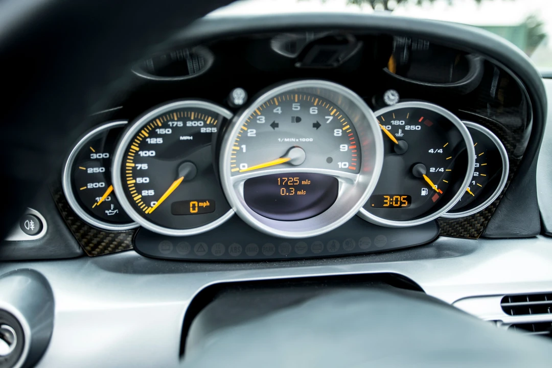 2004 Porsche Carrera GT - Image 19 of 25