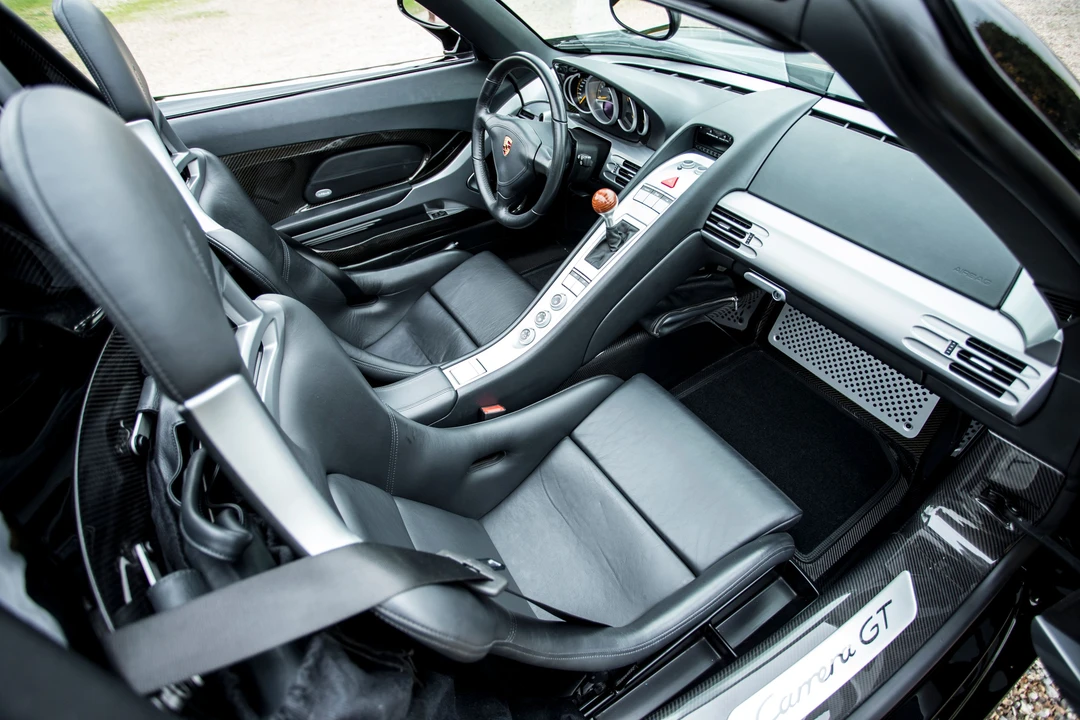2004 Porsche Carrera GT - Image 16 of 25