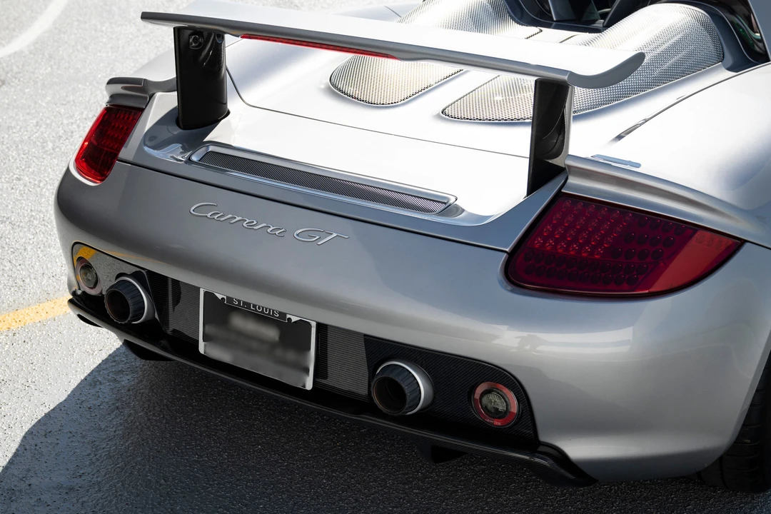 2004 Porsche Carrera GT - Image 16 of 31