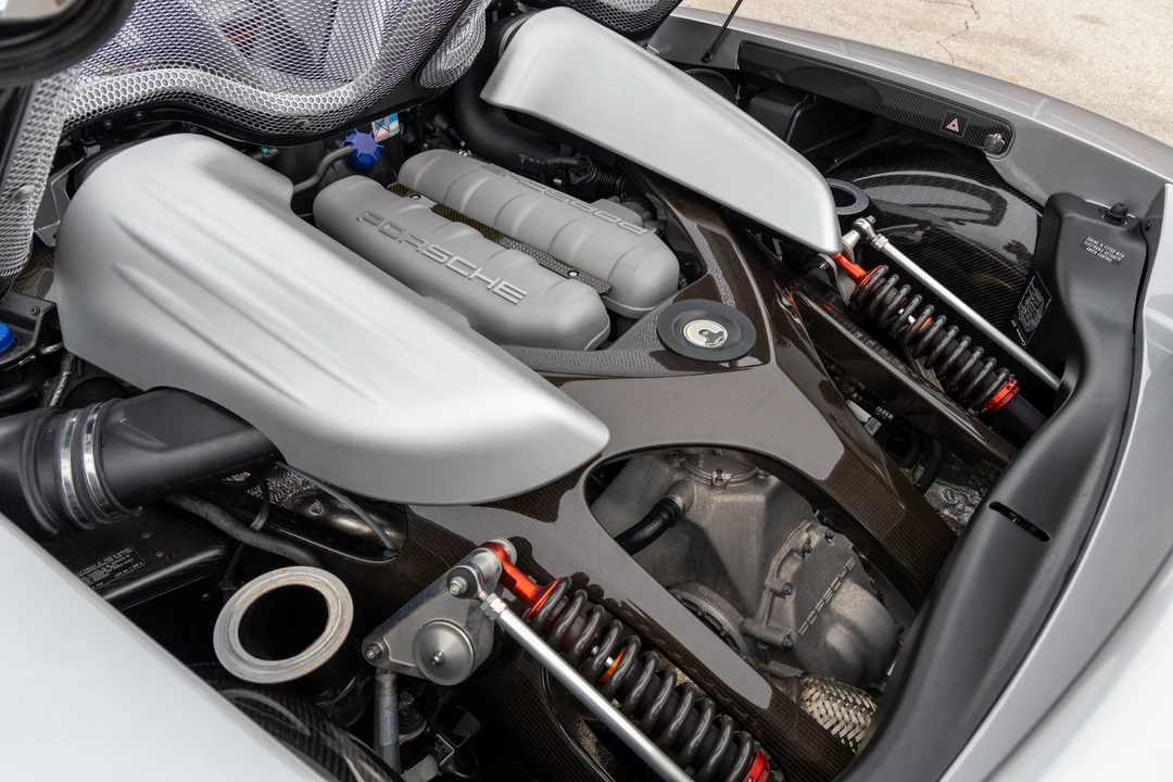 2004 Porsche Carrera GT - Image 24 of 31