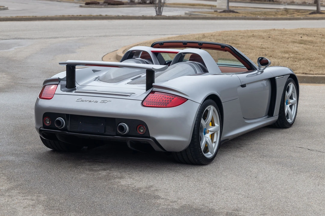 2004 Porsche Carrera GT - Image 9 of 31