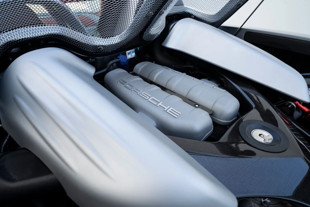 2004 Porsche Carrera GT - Image 6 of 31