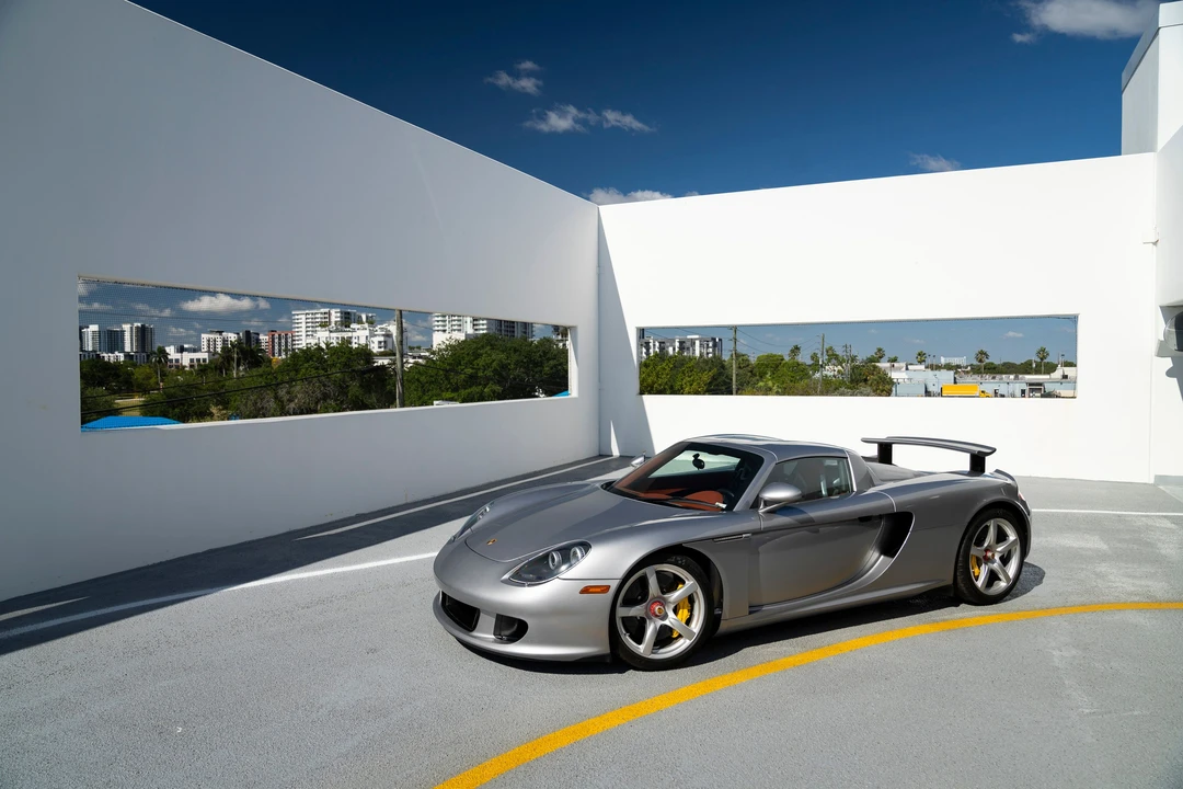 2004 Porsche Carrera GT - Image 8 of 31