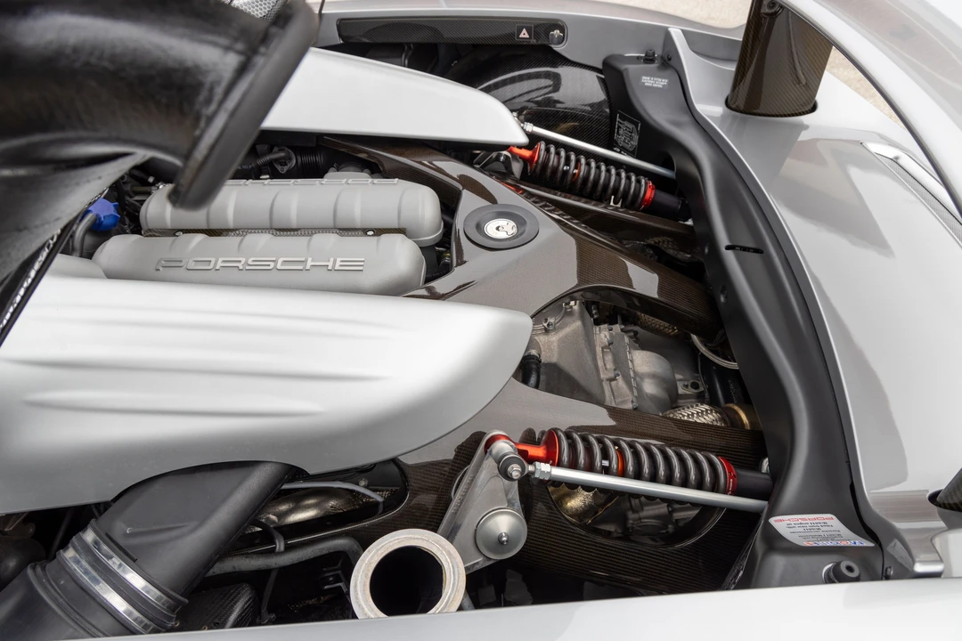 2004 Porsche Carrera GT - Image 23 of 31