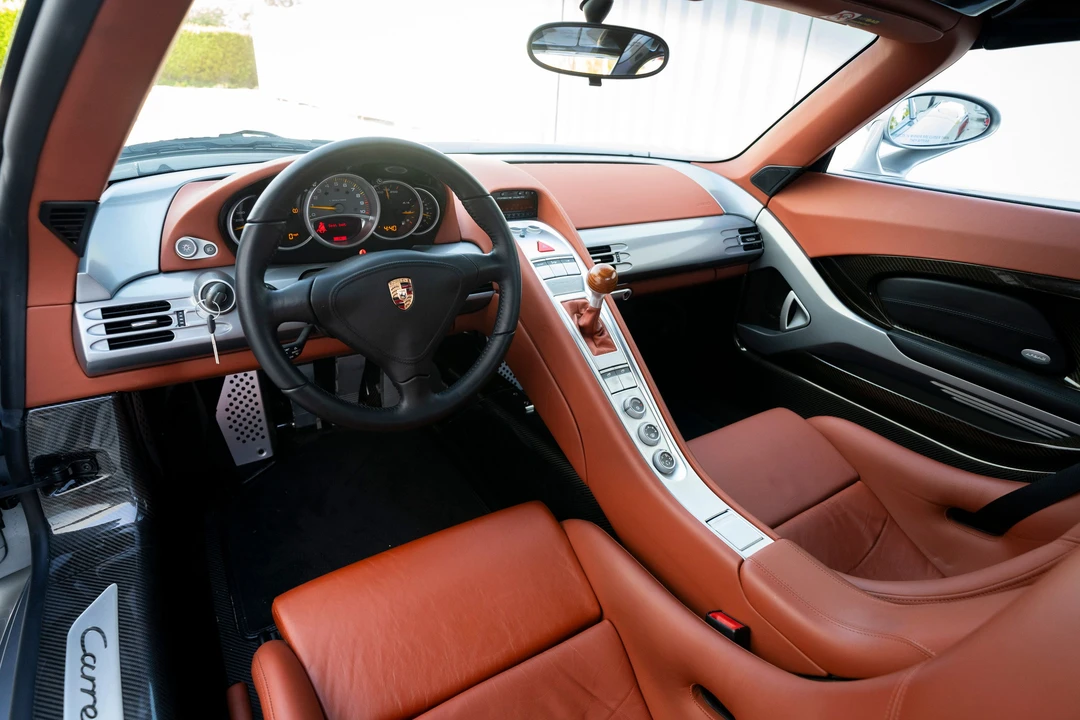 2004 Porsche Carrera GT - Image 5 of 31