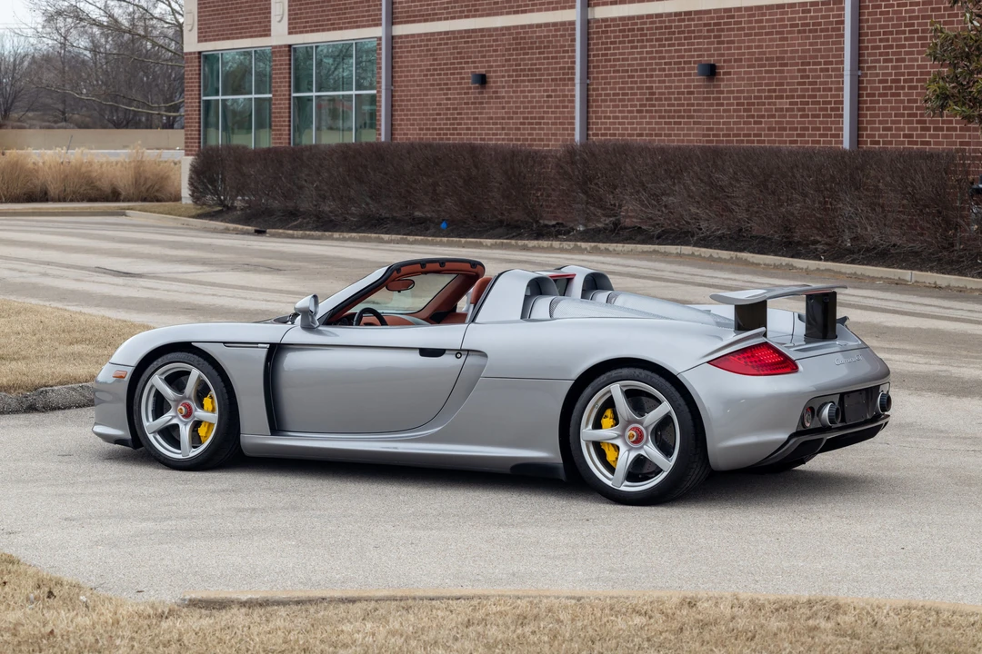 2004 Porsche Carrera GT - Image 13 of 31
