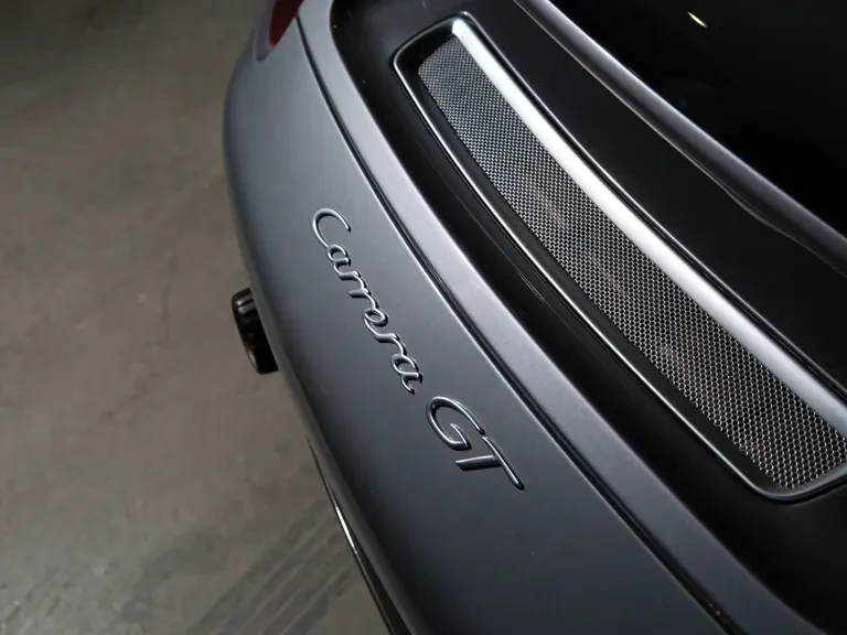 2004 Porsche Carrera GT - Image 8 of 31
