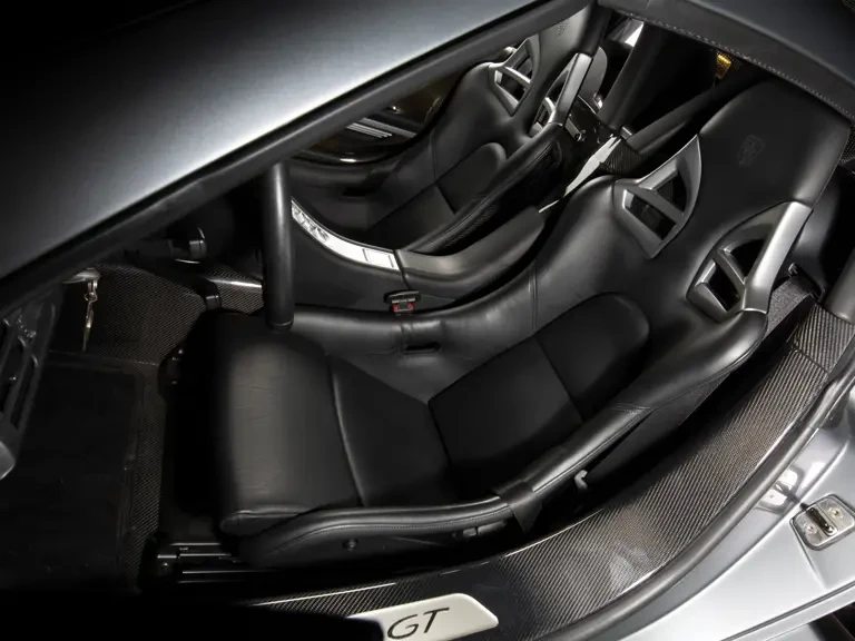 2004 Porsche Carrera GT - Image 17 of 31