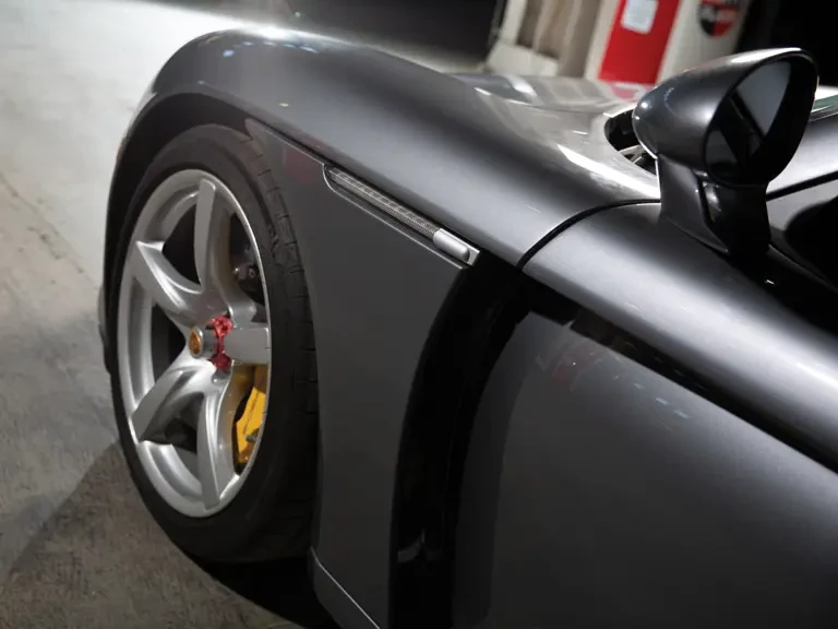 2004 Porsche Carrera GT - Image 21 of 31