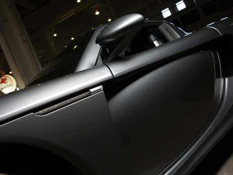 2004 Porsche Carrera GT - Image 24 of 31