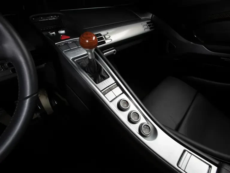2004 Porsche Carrera GT - Image 15 of 31