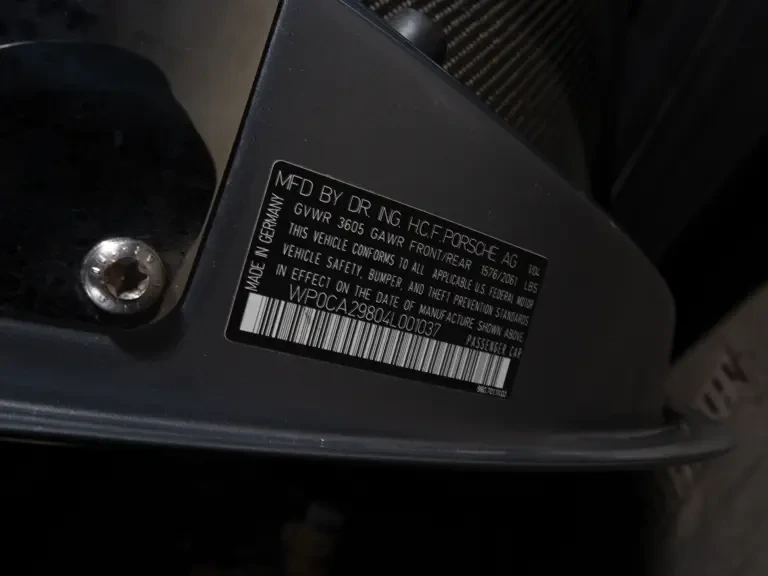 2004 Porsche Carrera GT - Image 28 of 31