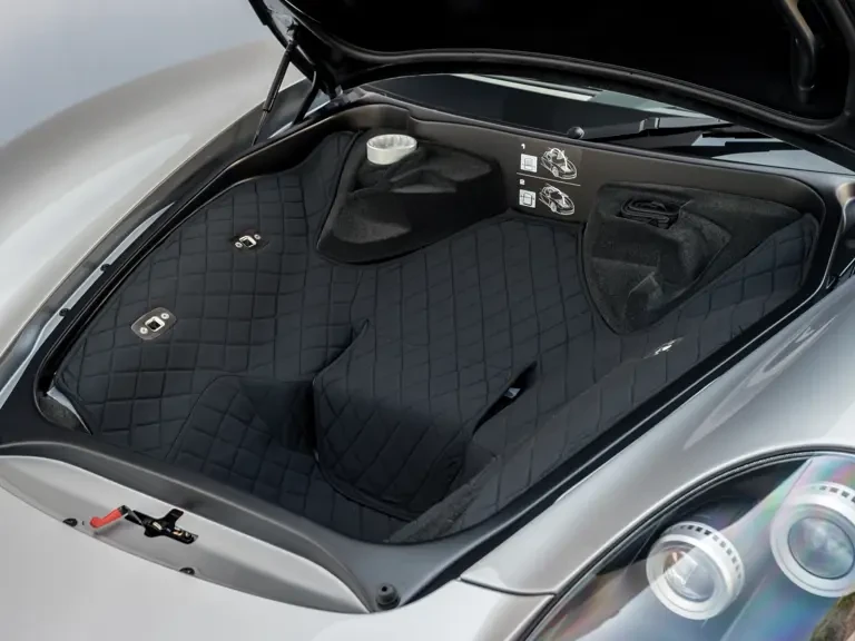 2004 Porsche Carrera GT - Image 29 of 30