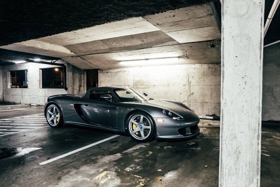 2004 Porsche Carrera GT - Image 4 of 31