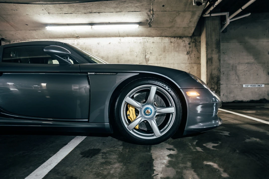 2004 Porsche Carrera GT - Image 19 of 31